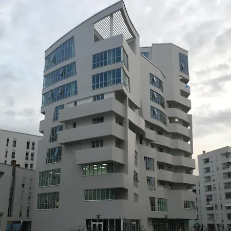 Ara Aparthotel