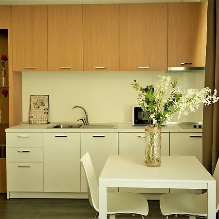 Aparthotel Ara *